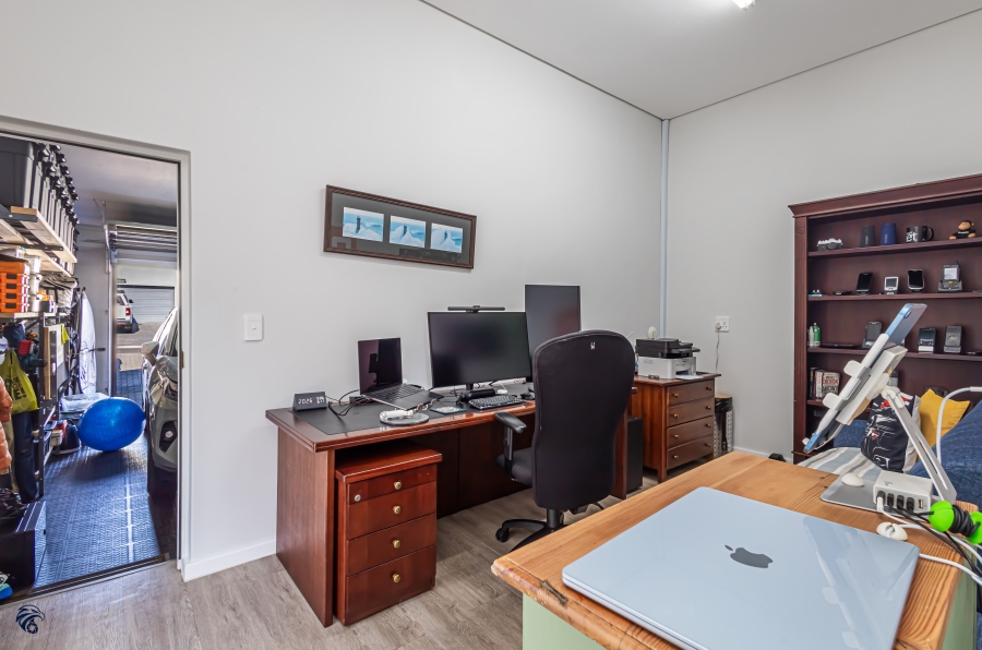 4 Bedroom Property for Sale in Myburgh Park Western Cape